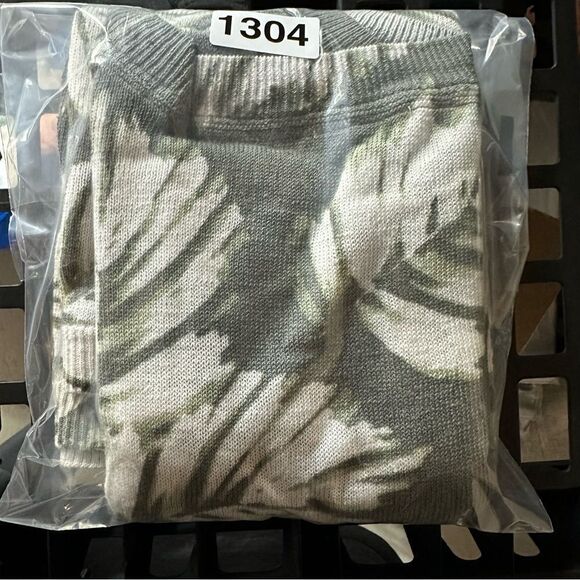 J. Jill Olive Green Palm Leaf Linen Modal Blend Lightweight Sweater Boxy Size LP - Picture 8 of 8